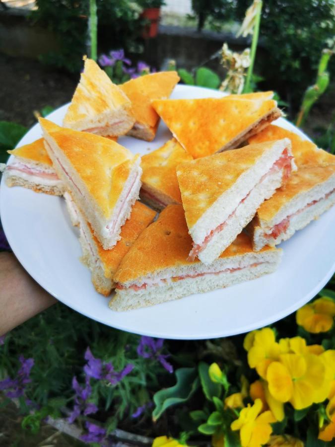 La Casa Dei Tigli Bed & Breakfast Cannara Екстериор снимка