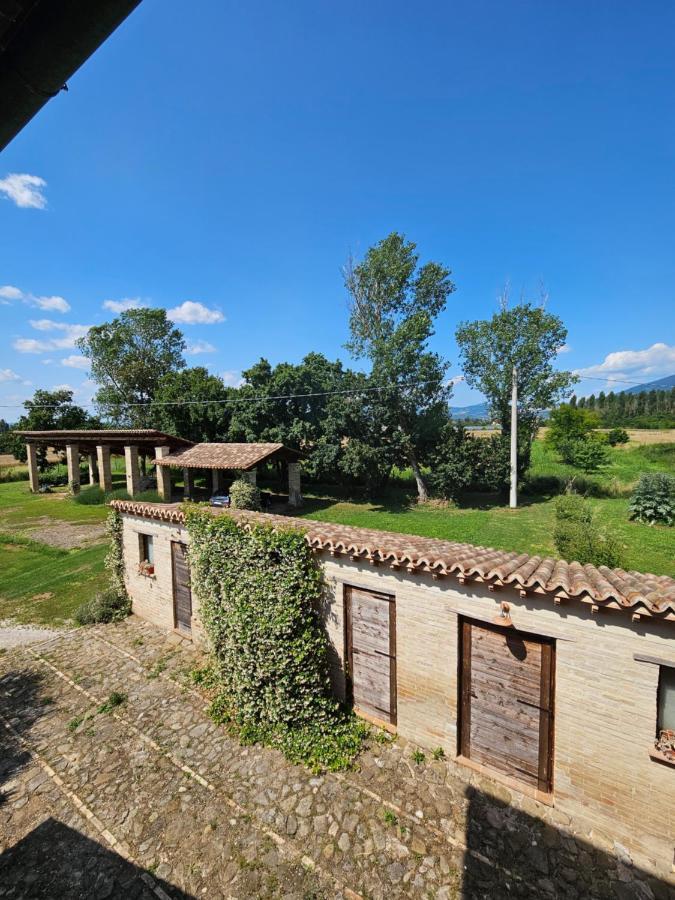 La Casa Dei Tigli Bed & Breakfast Cannara Екстериор снимка