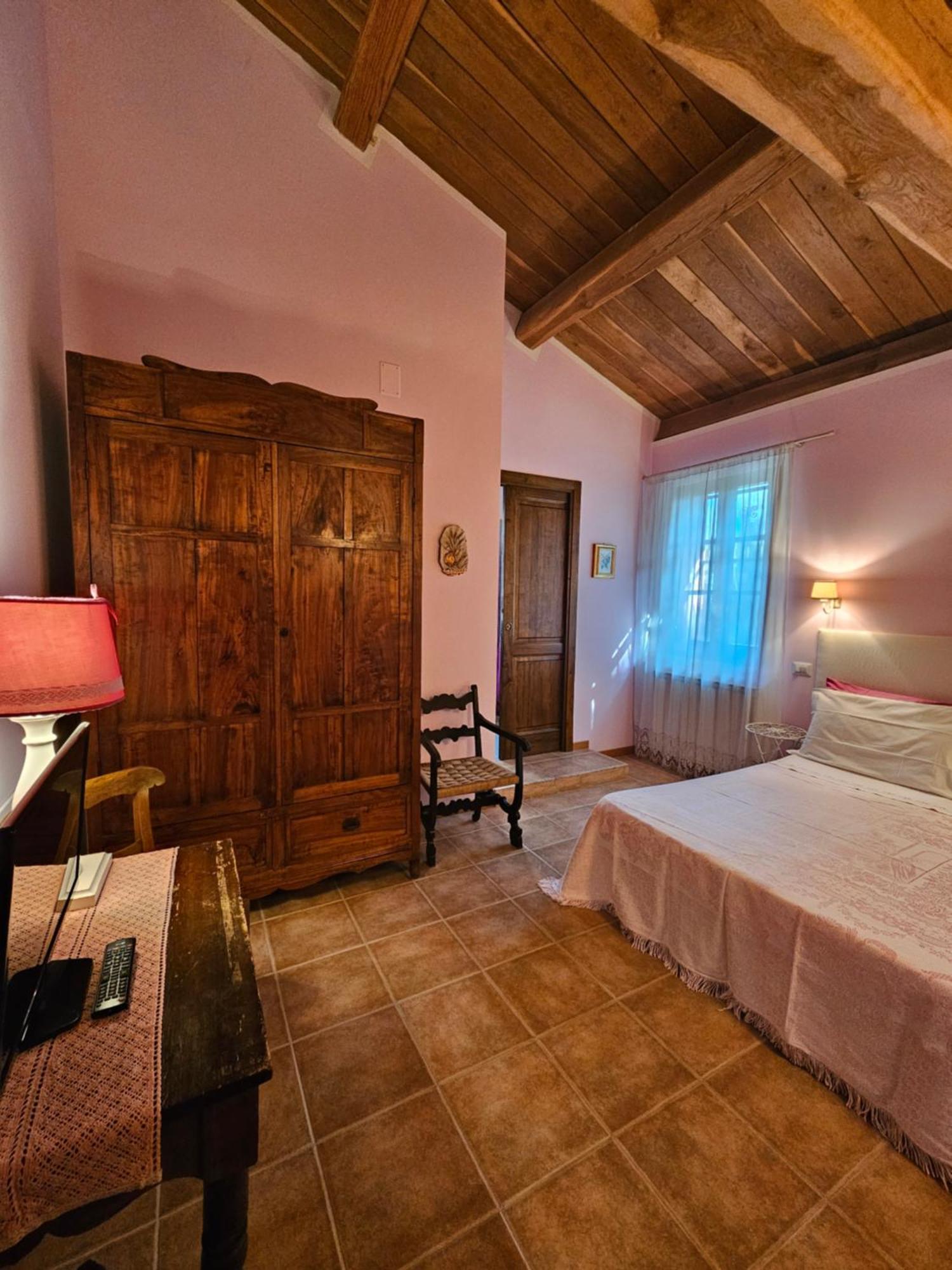 La Casa Dei Tigli Bed & Breakfast Cannara Екстериор снимка
