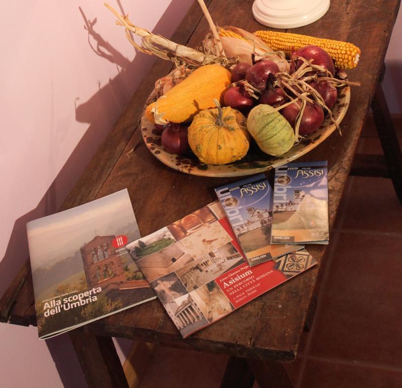 La Casa Dei Tigli Bed & Breakfast Cannara Екстериор снимка